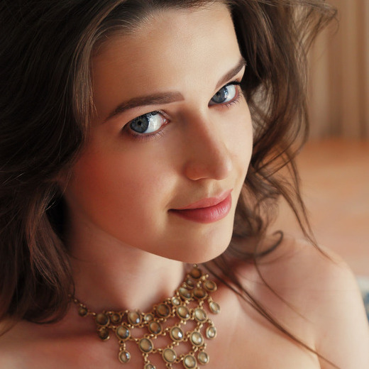 Avatar of Serena Wood